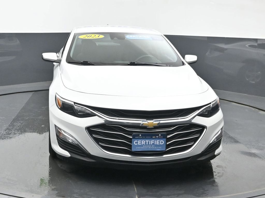 2023 Chevrolet Malibu LS photo 2