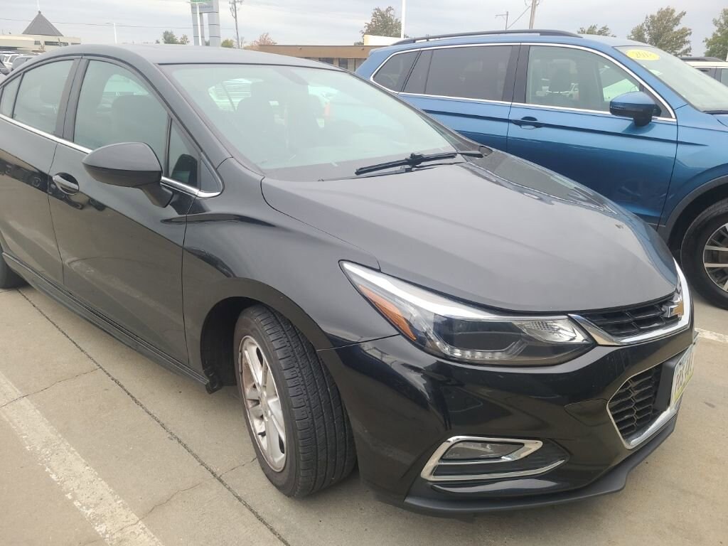 Used 2016 Chevrolet Cruze LT Sedan