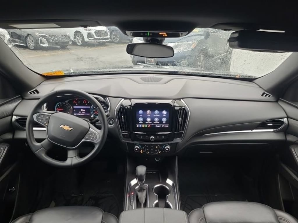 Used 2023 Chevrolet Traverse LT Leather SUV