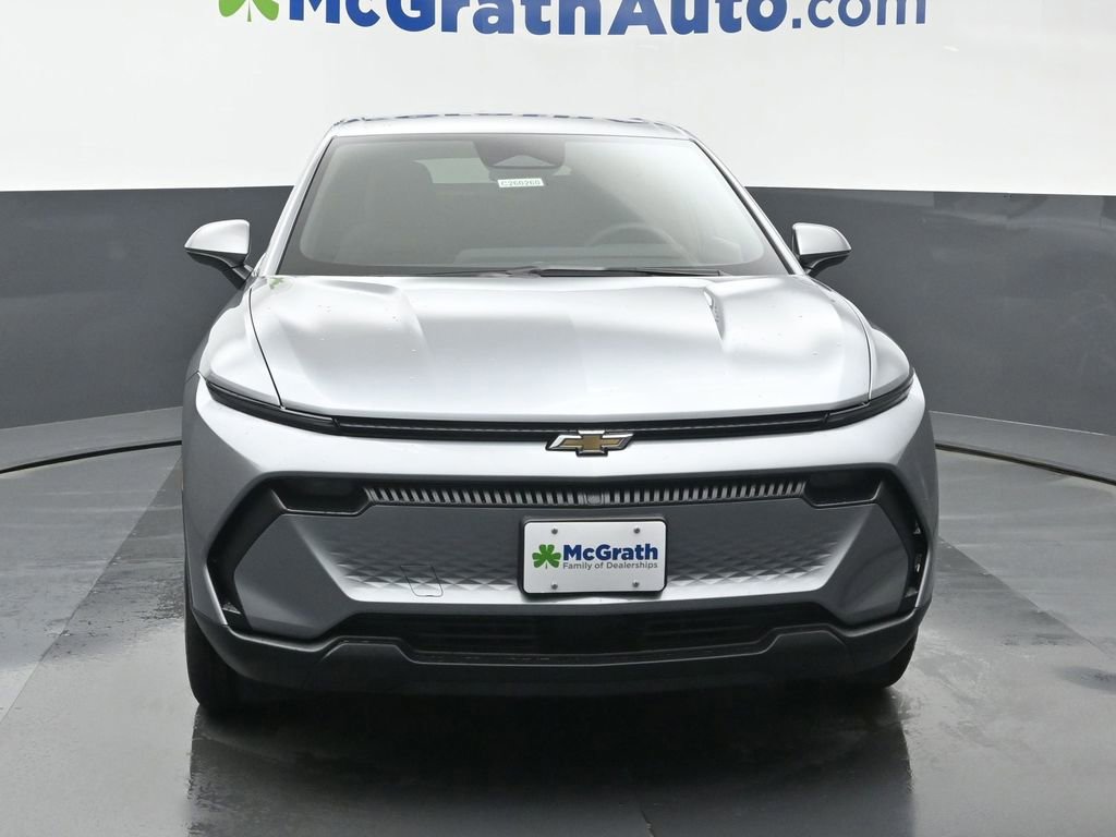 2026 Chevrolet Equinox EV 1LT photo 3