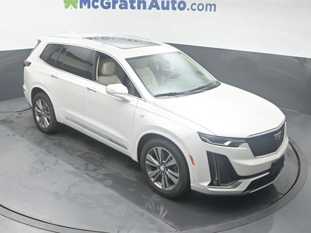 Used 2021 Cadillac XT6 Premium Luxury with VIN 1GYKPDRS9MZ229174 for sale in Cedar Rapids, IA