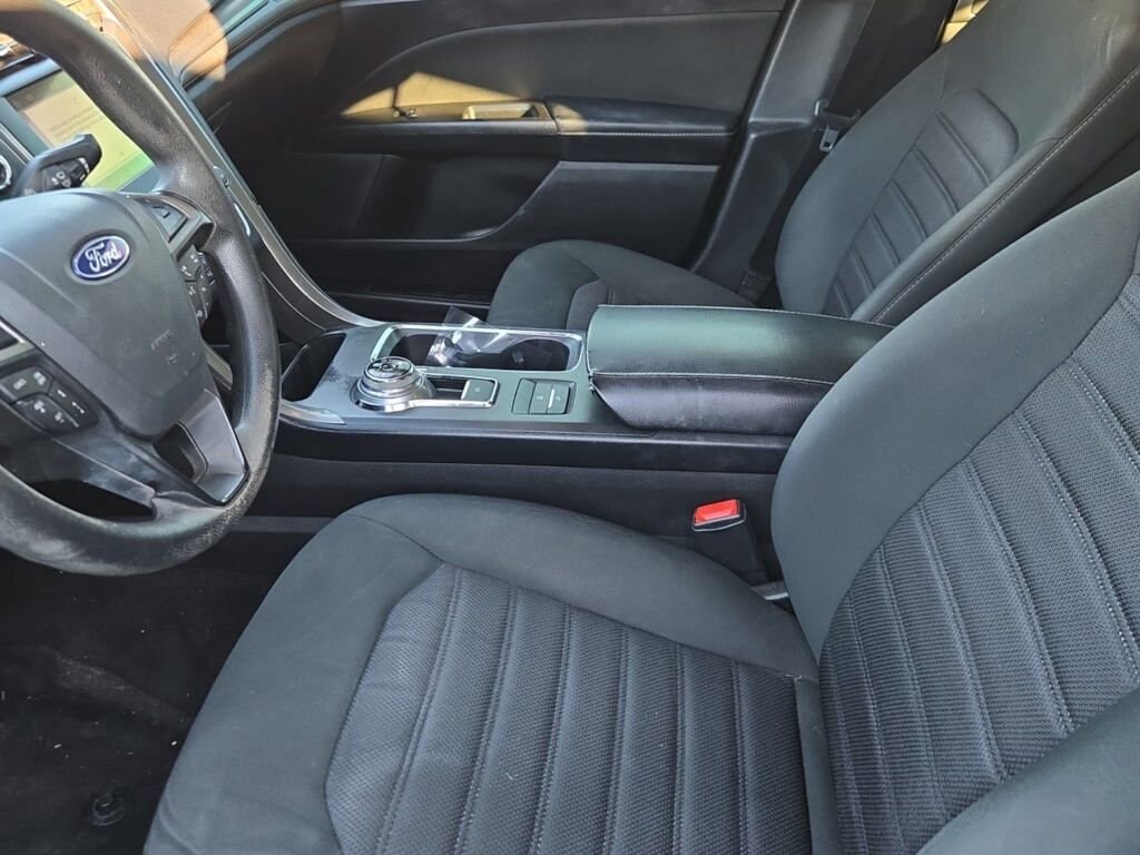 Used 2019 Ford Fusion Hybrid SE Sedan