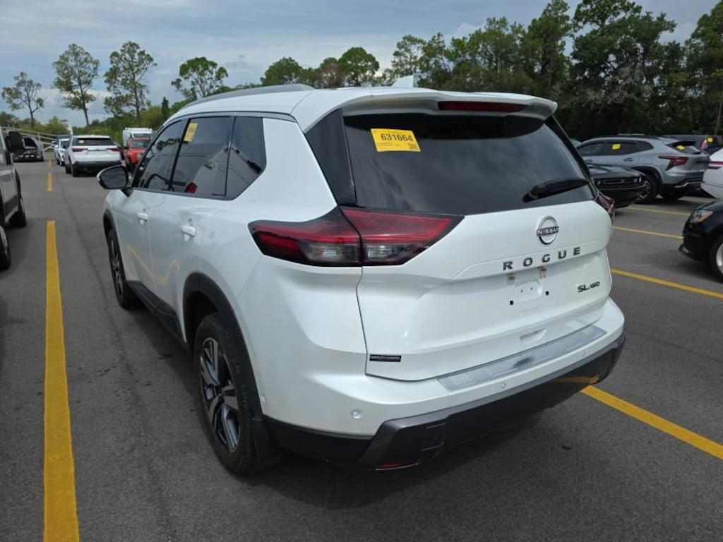 Used 2024 Nissan Rogue SL SUV