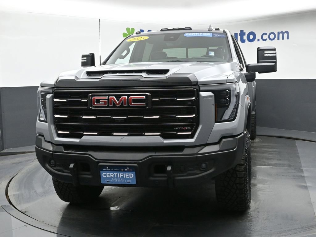 2025 Gmc Sierra 2500 HD AT4X photo 3