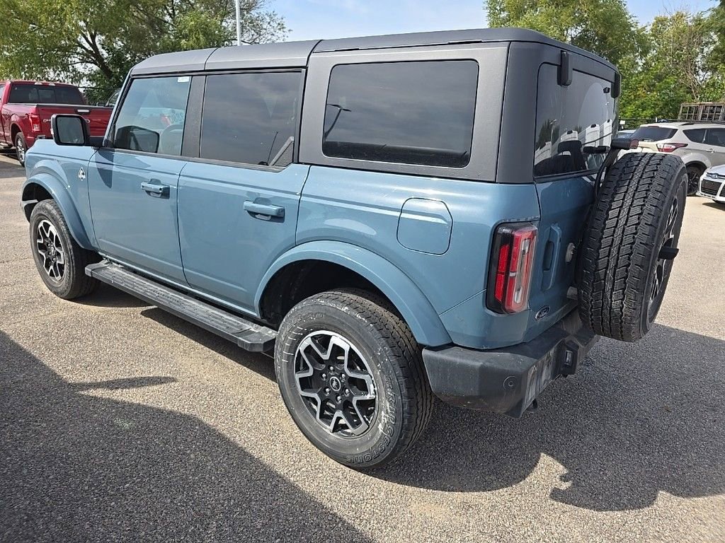 2022 Ford Bronco Outer Banks photo 4
