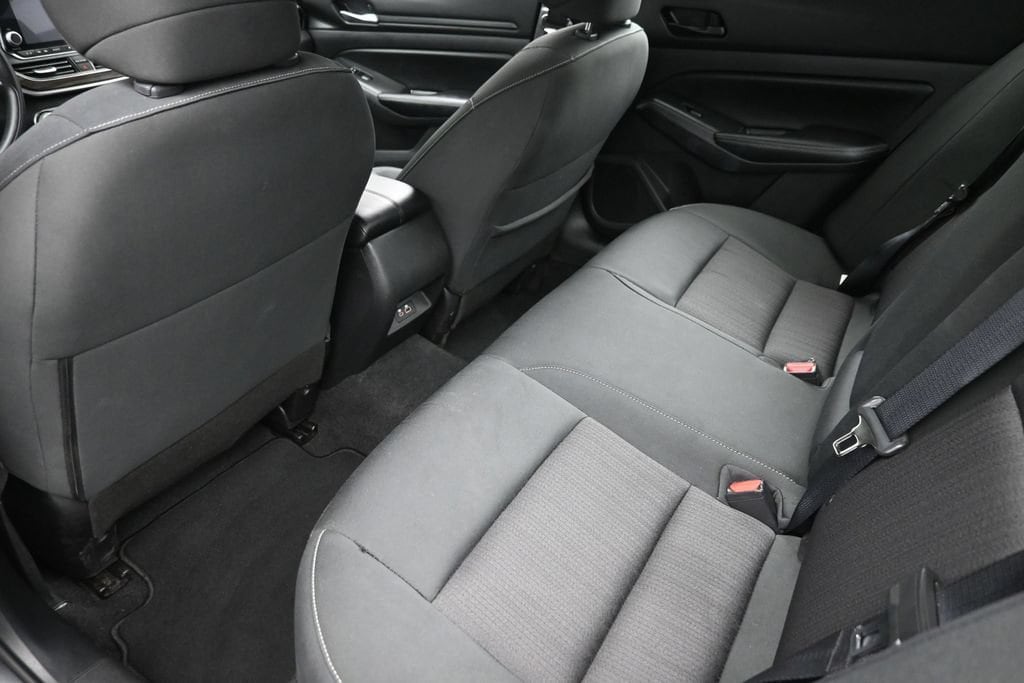 2024 Nissan Altima SV - Photo 12