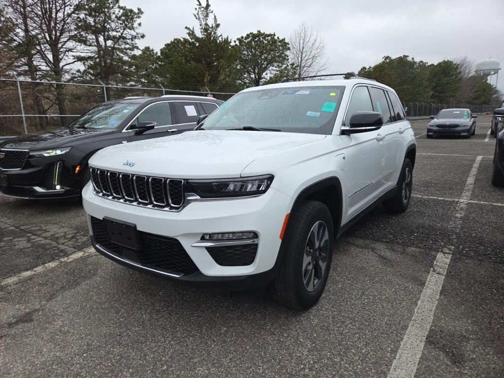 Used 2022 Jeep Grand Cherokee 4xe with VIN 1C4RJYB63N8756581 for sale in Cedar Rapids, IA