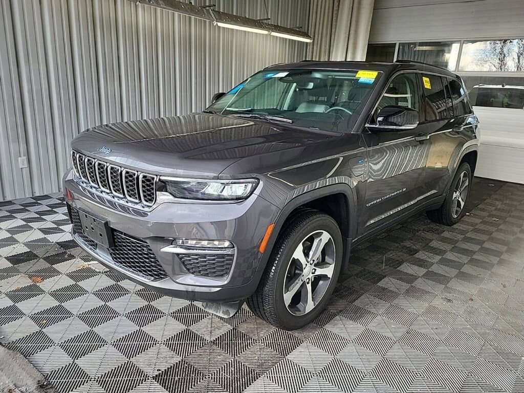 Used 2023 Jeep Grand Cherokee 4xe 4x4 SUV