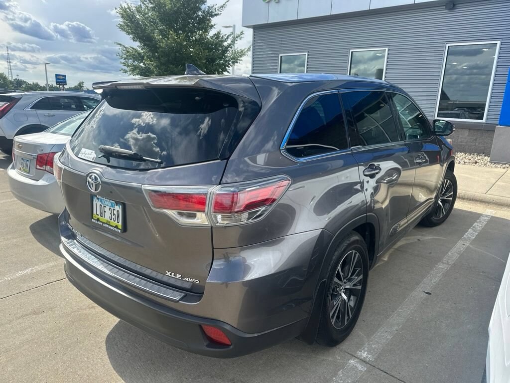 Used 2016 Toyota Highlander XLE SUV