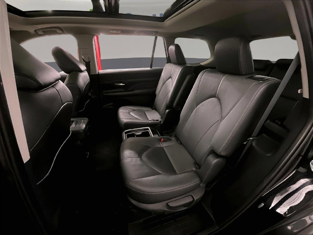2024 Toyota Grand Highlander Platinum - Photo 30