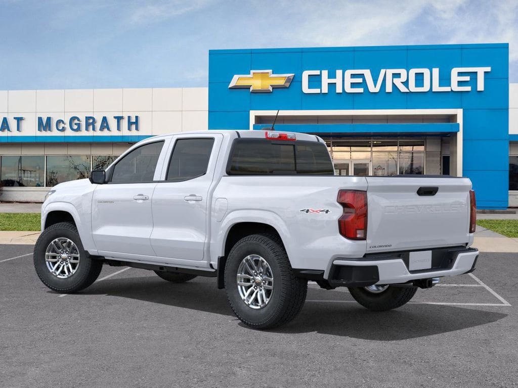 2025 Chevrolet Colorado Work Truck LT photo 3