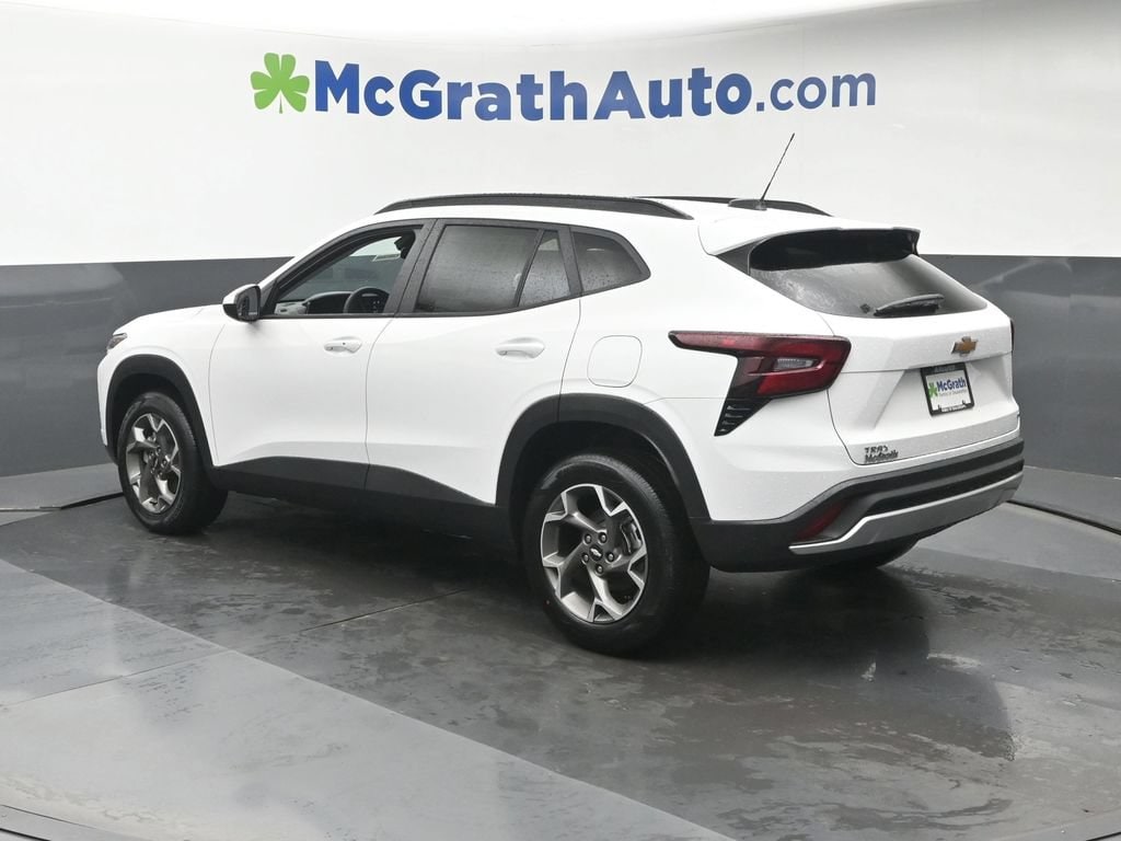 2026 Chevrolet Trax LT - Photo 24