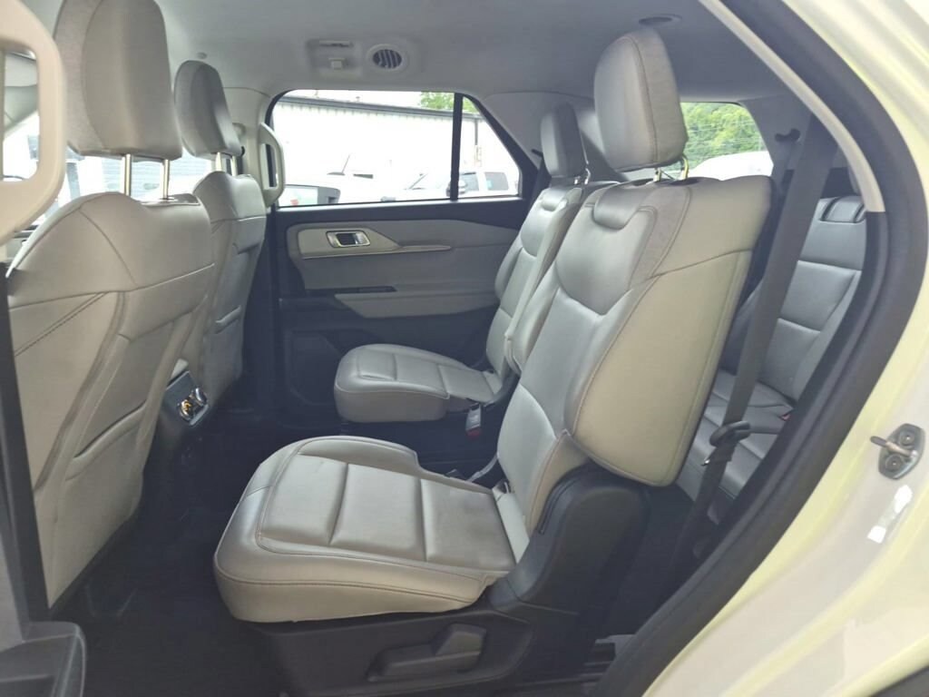 Used 2025 Ford Explorer Active SUV