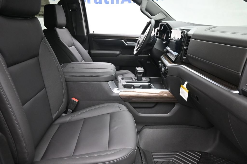 2026 Chevrolet Silverado 1500 LT Trail Boss - Photo 9