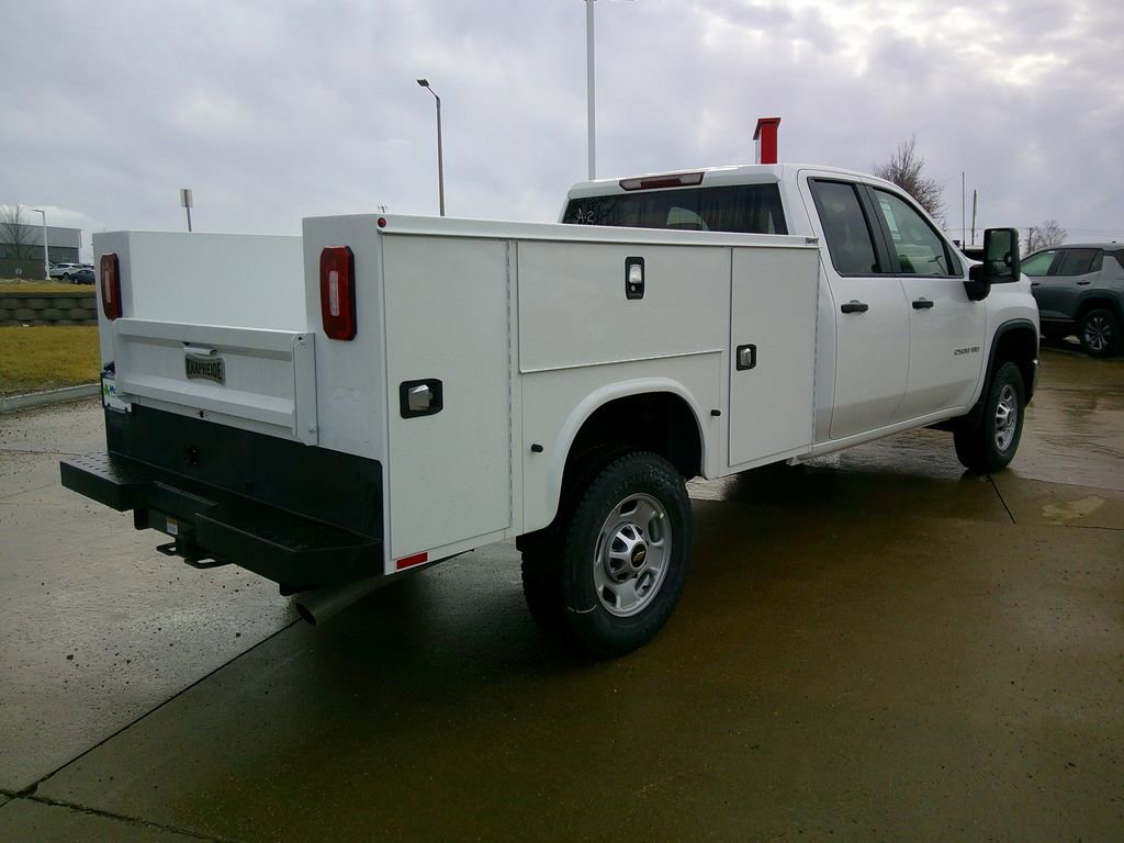 2025 Chevrolet Silverado 2500HD photo 4