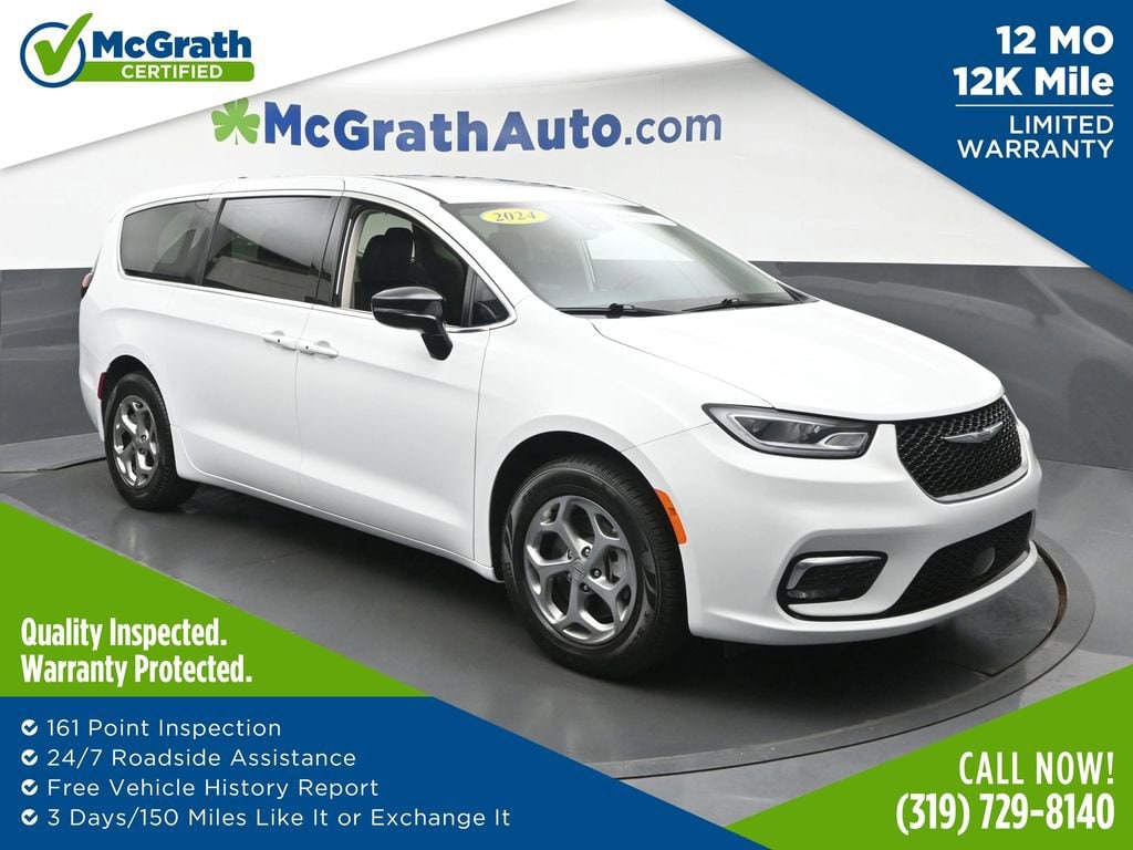 2024 Chrysler Pacifica Limited AWD's photo