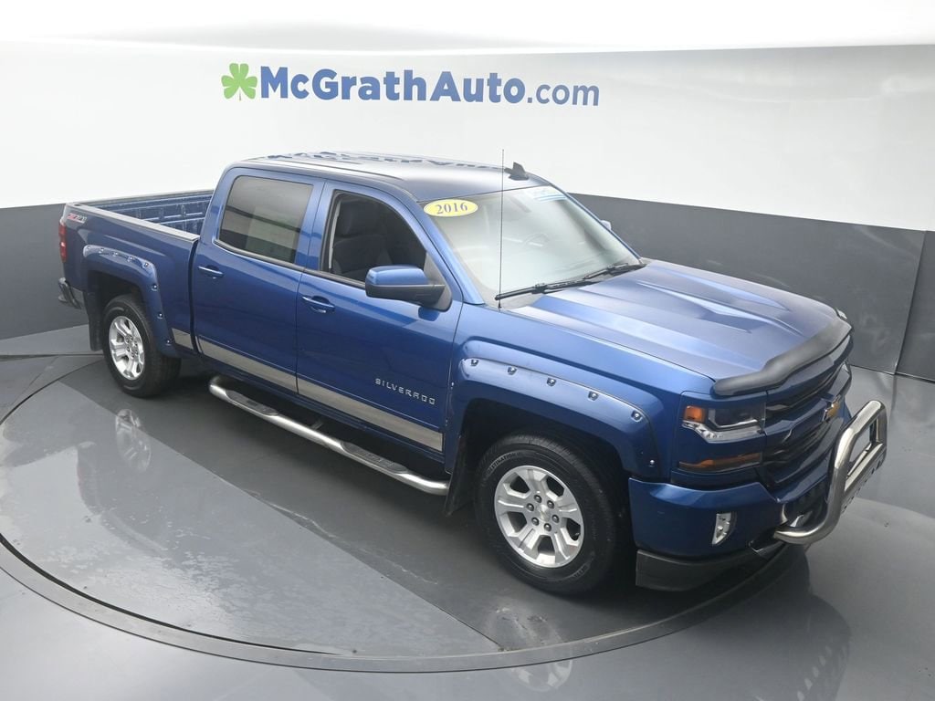 Used 2016 Chevrolet Silverado 1500 LT with VIN 3GCUKREC4GG293295 for sale in Cedar Rapids, IA