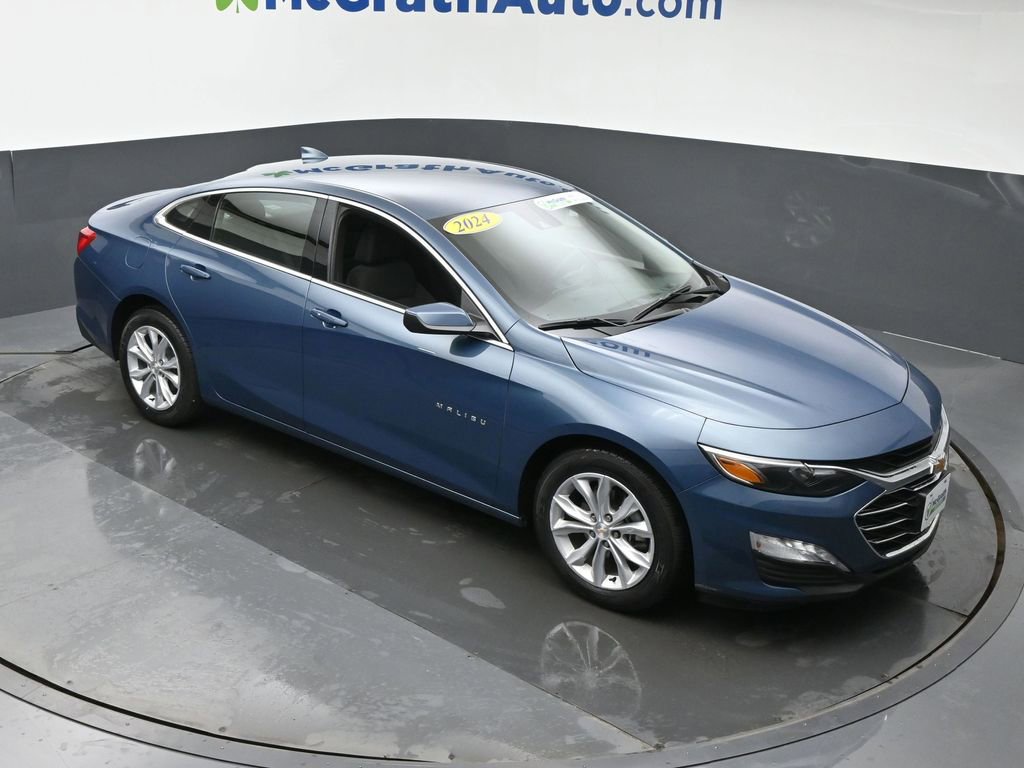2024 Chevrolet Malibu 1LT photo 2
