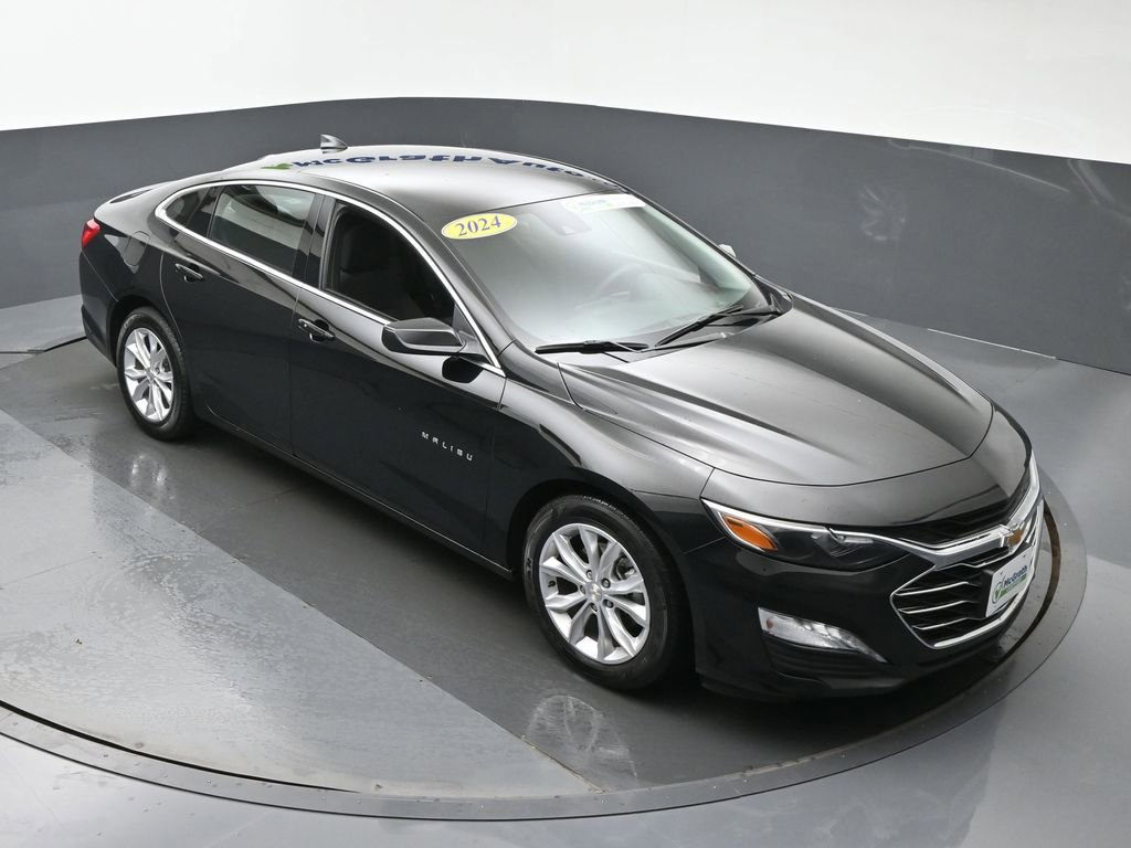 2024 Chevrolet Malibu 1LT photo 2