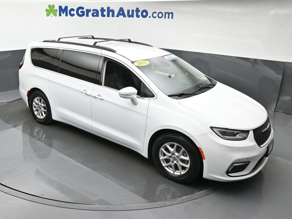 Used 2022 Chrysler Pacifica Touring L Van Passenger Van