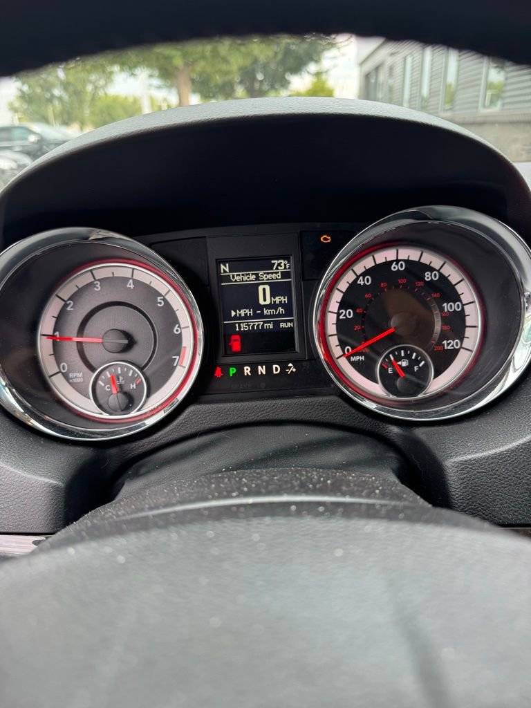 2016 Dodge Grand Caravan SXT photo 2