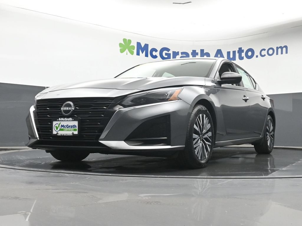 2024 Nissan Altima SV - Photo 7