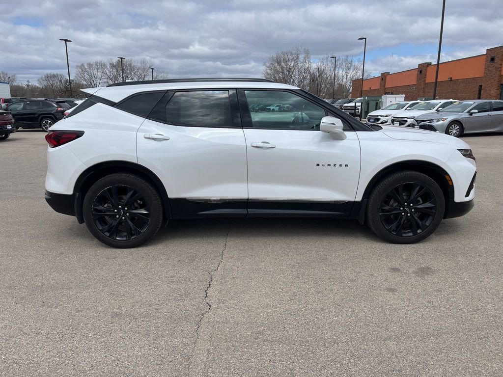2020 Chevrolet Blazer RS photo 2