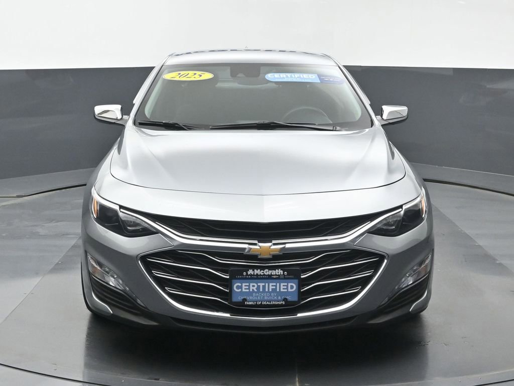 2025 Chevrolet Malibu 1LT photo 3