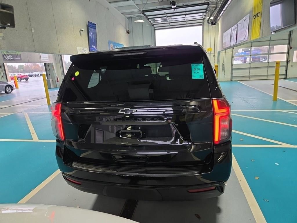 2023 Chevrolet Suburban Z71 photo 4