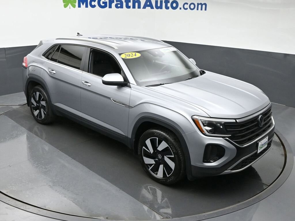 Used 2024 Volkswagen Atlas Cross Sport 2.0T SE w/Technology SUV
