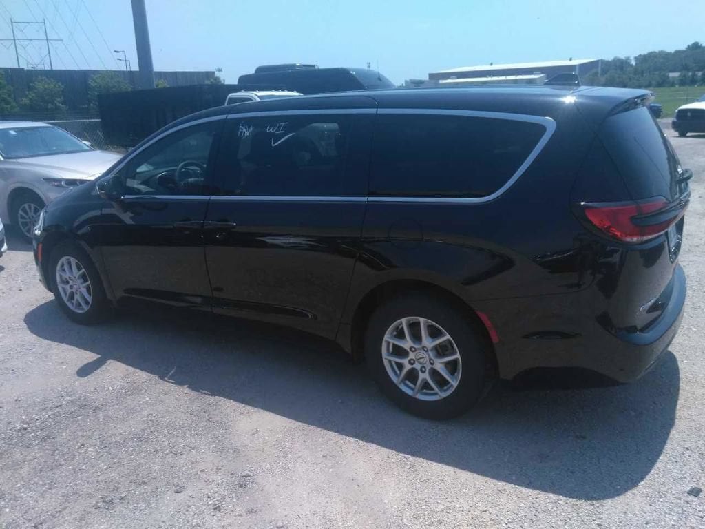 2C4RC1BG2SR506632