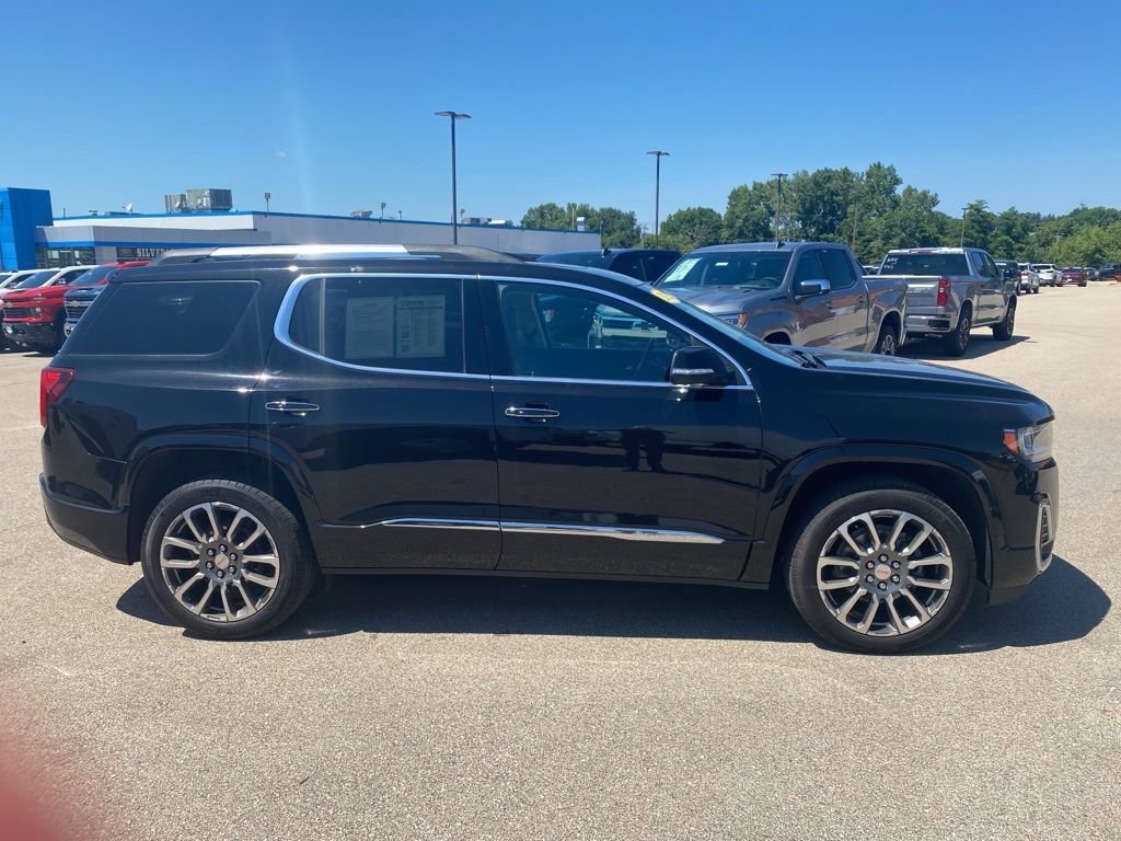 2022 Gmc Acadia Denali photo 2