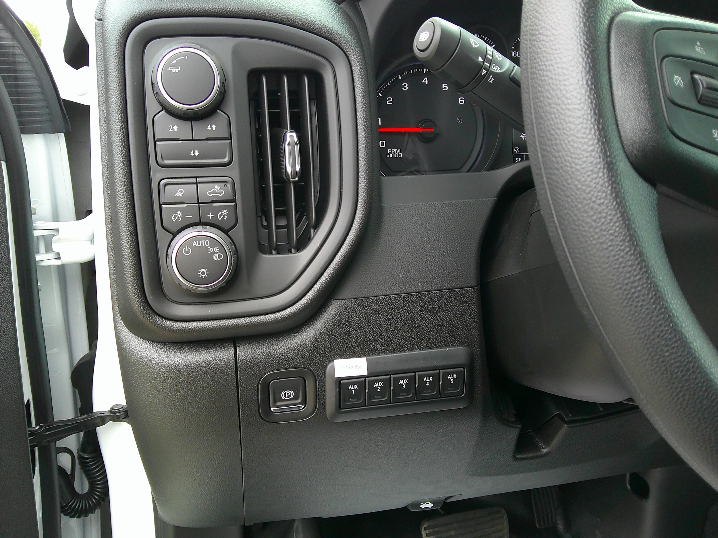 2025 Chevrolet Silverado 2500 HD Work Truck - Photo 9