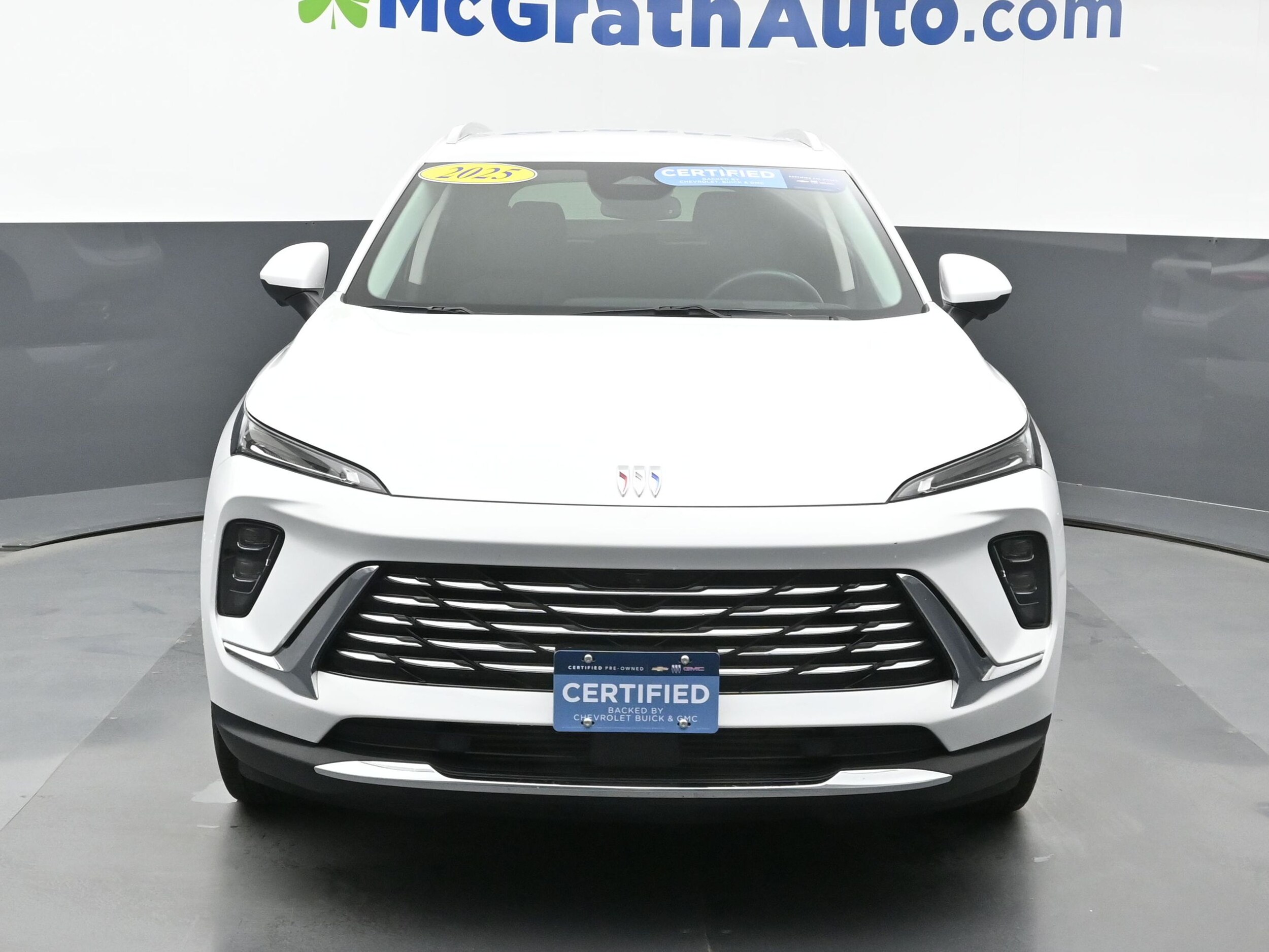 2025 Buick Envision Preferred photo 3