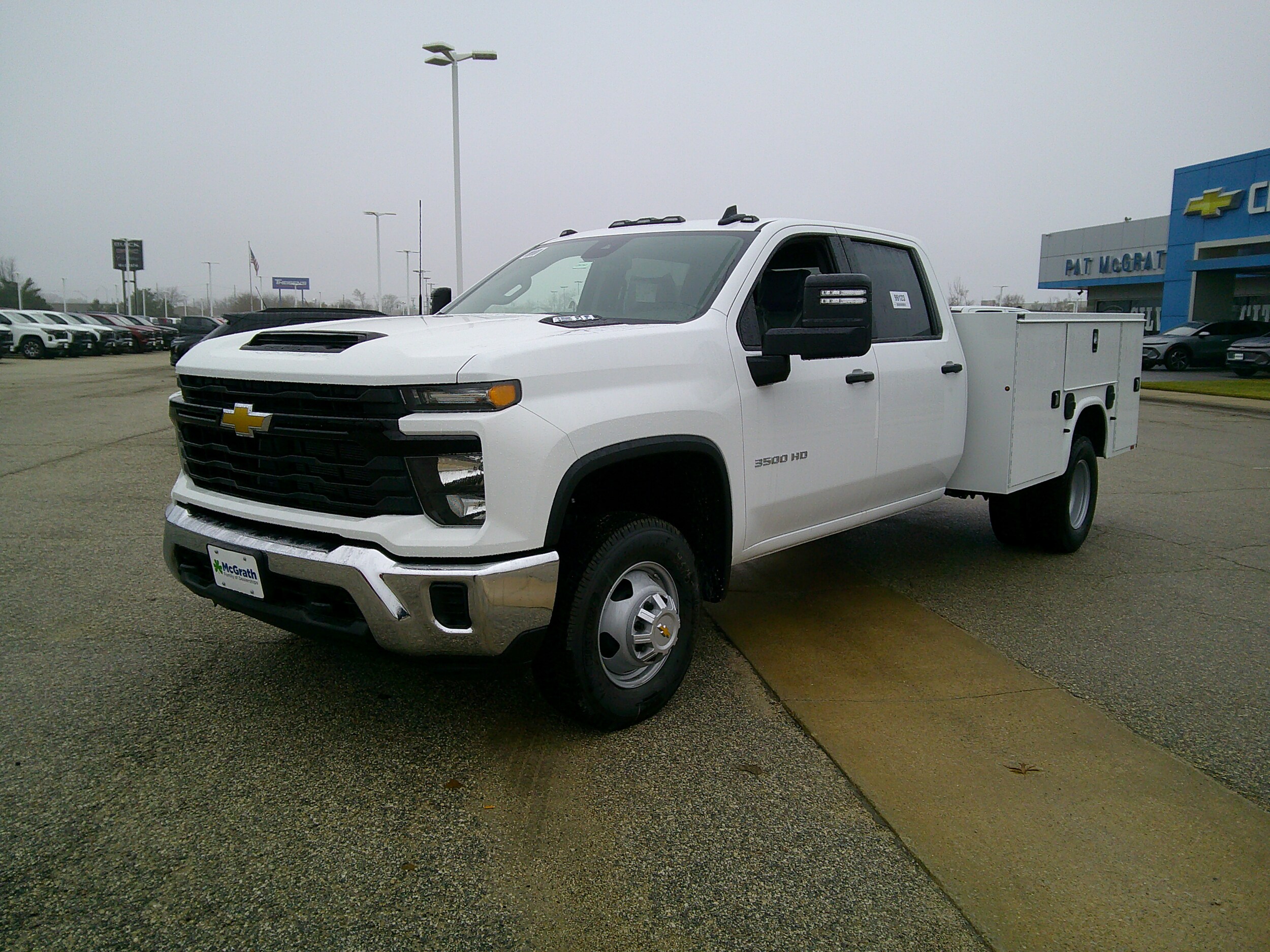 2026 Chevrolet Silverado 3500HD Work Truck photo 2