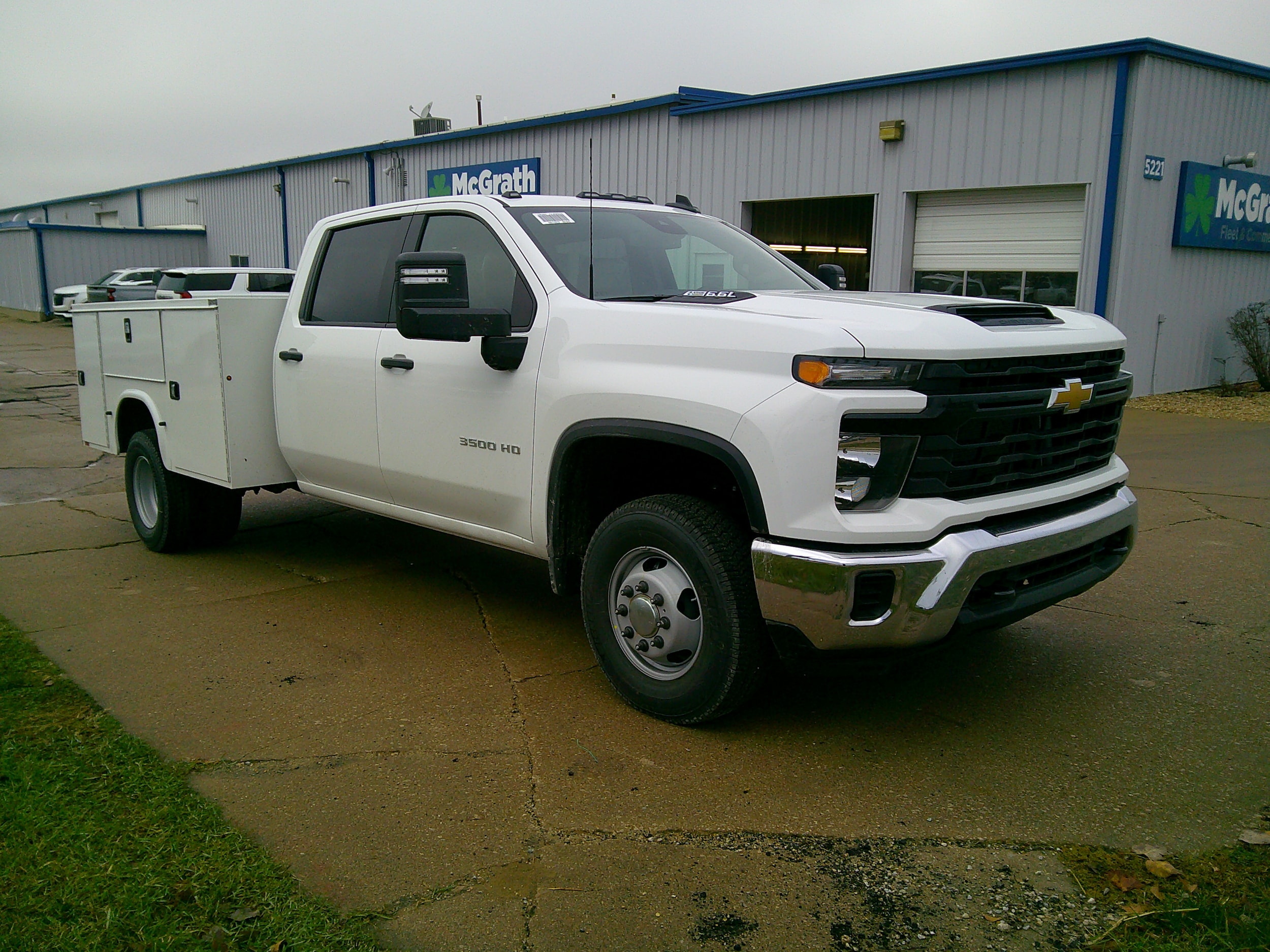 2026 Chevrolet Silverado 3500HD Work Truck's photo