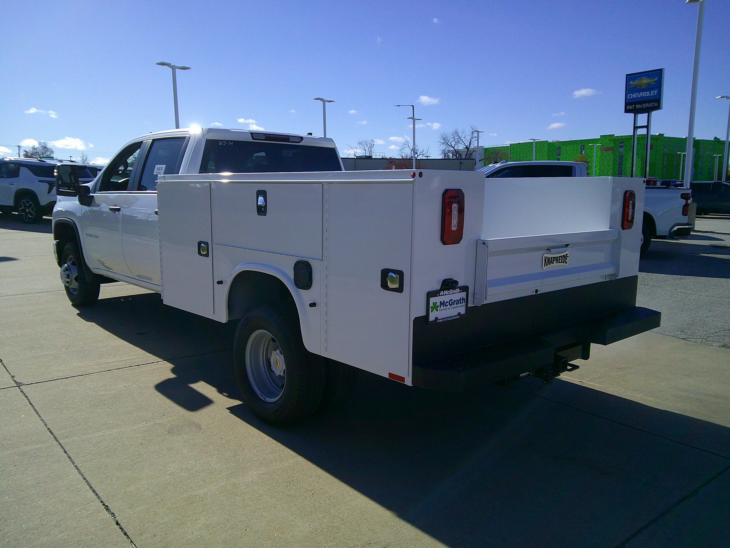 2026 Chevrolet Silverado 3500HD Work Truck photo 2