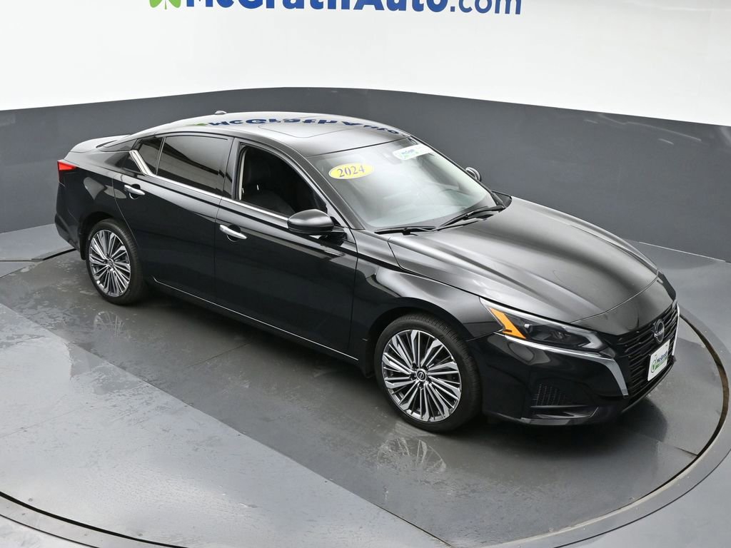 2024 Nissan Altima 2.5 SL photo 2