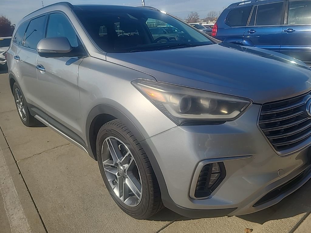 2017 Hyundai Santa Fe Limited Ultimate photo 2