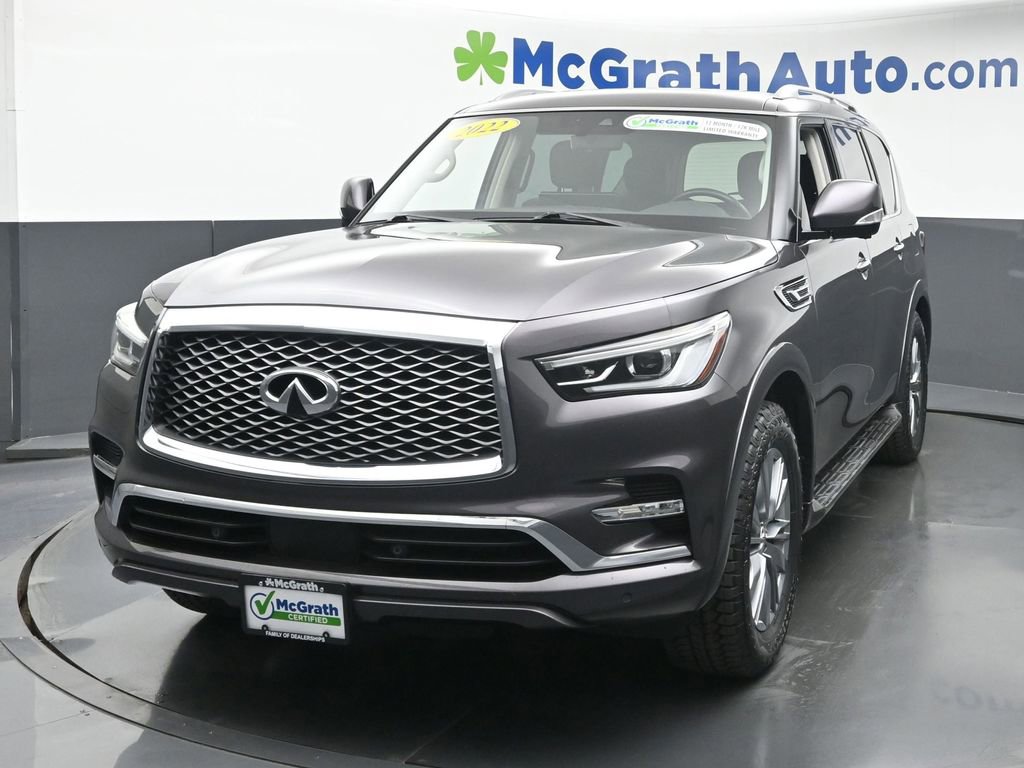 2022 Infiniti QX80 Luxe photo 3