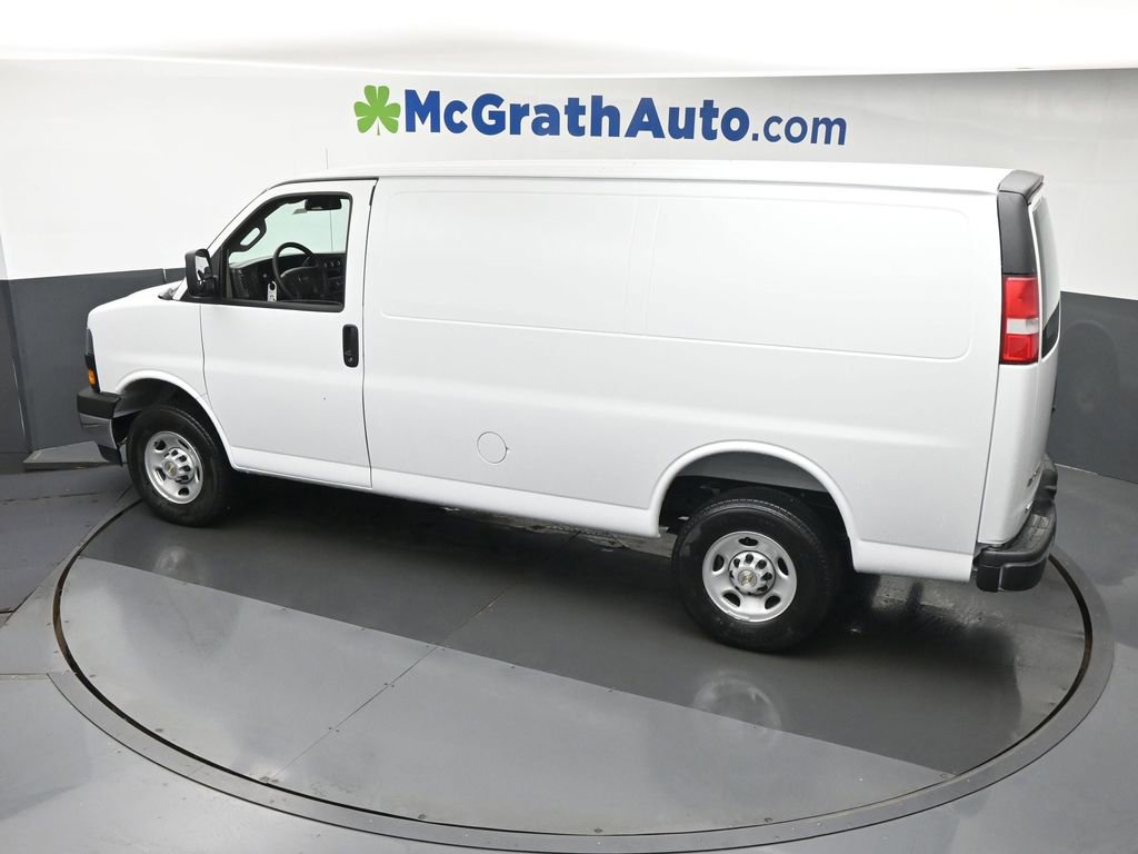 2026 Chevrolet Express Cargo Work Van - Photo 16