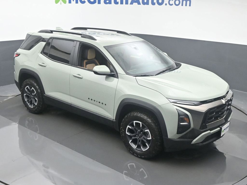 2025 Chevrolet Equinox ACTIV photo 2