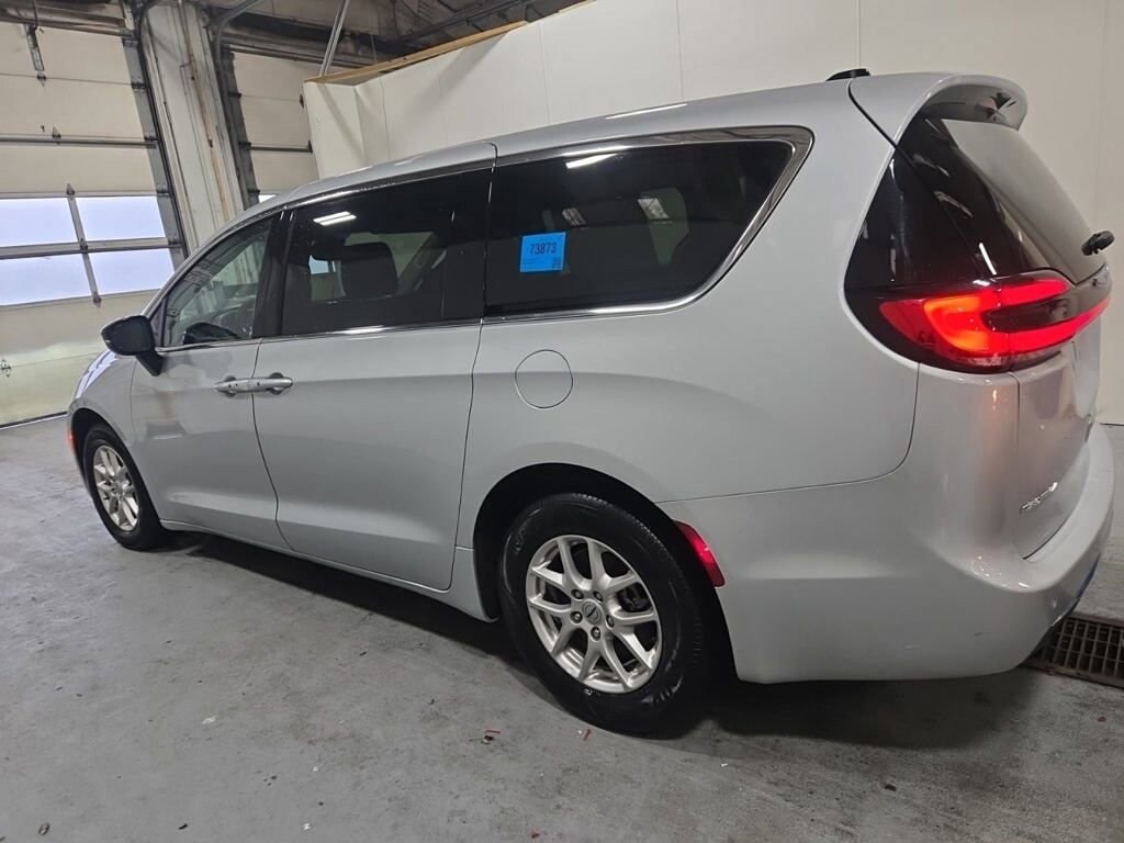 Used 2024 Chrysler Pacifica Touring L Van Passenger Van