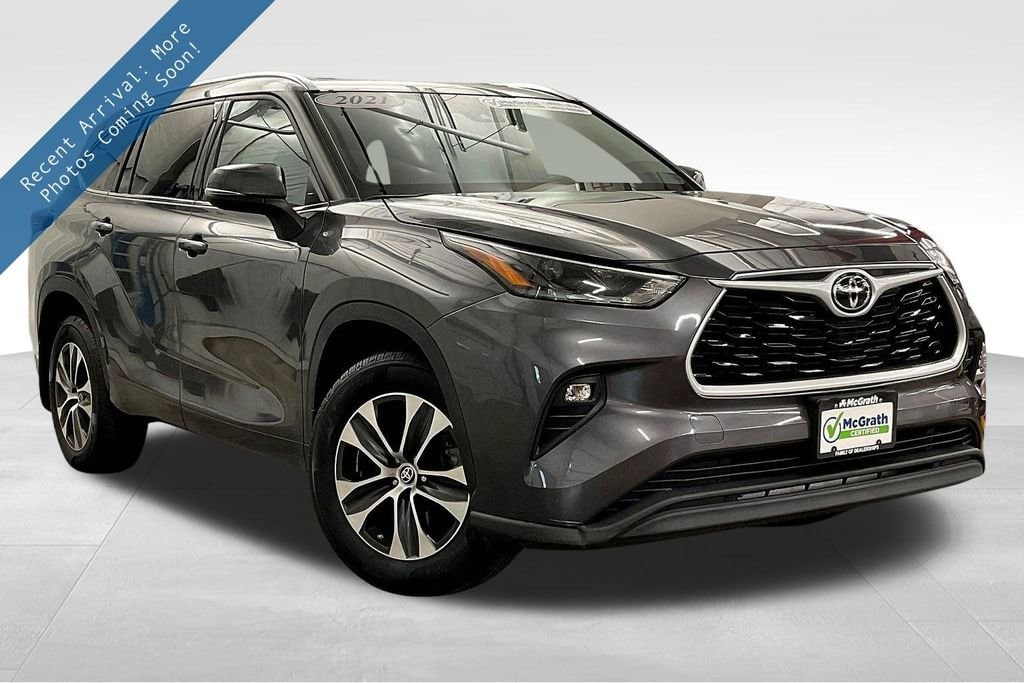 2021 Toyota Highlander XLE's photo