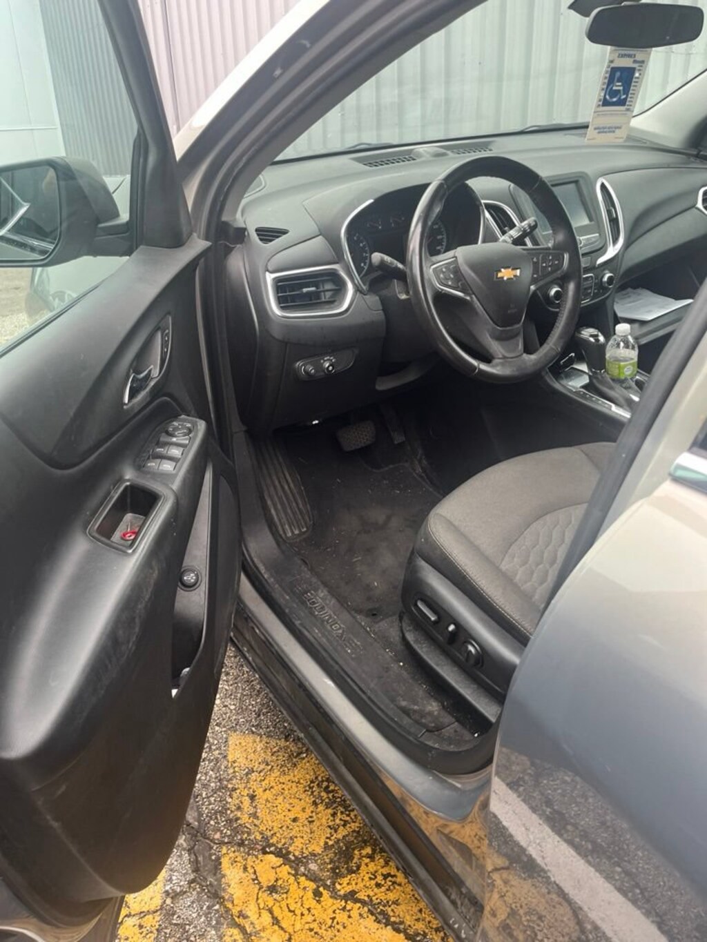 Used 2018 Chevrolet Equinox LT SUV