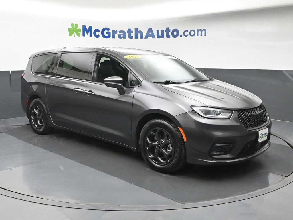 Used 2022 Chrysler Pacifica Hybrid Touring L Van Passenger Van