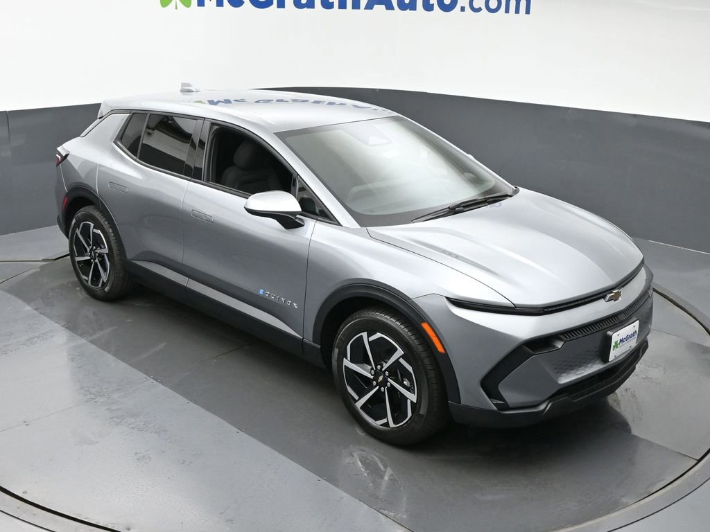 2026 Chevrolet Equinox EV 1LT photo 2
