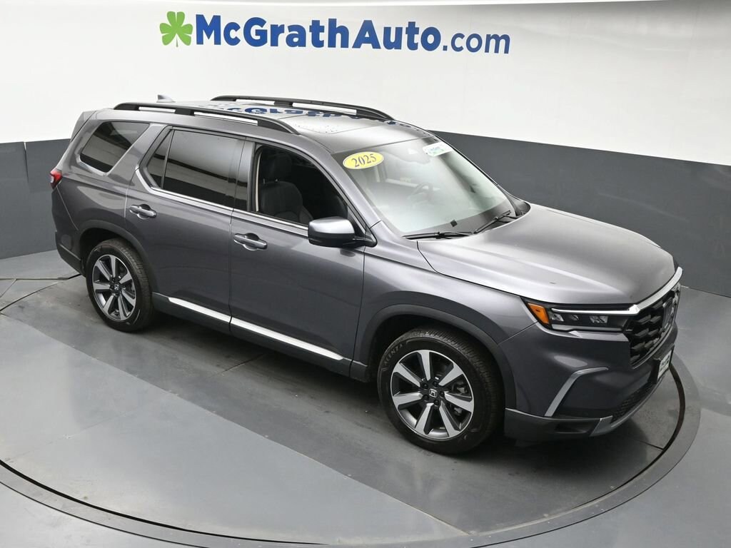 Used 2025 Honda Pilot Touring SUV