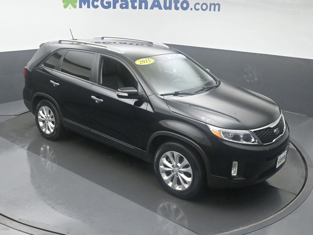 Used 2015 Kia Sorento EX with VIN 5XYKU4A72FG589796 for sale in Cedar Rapids, IA