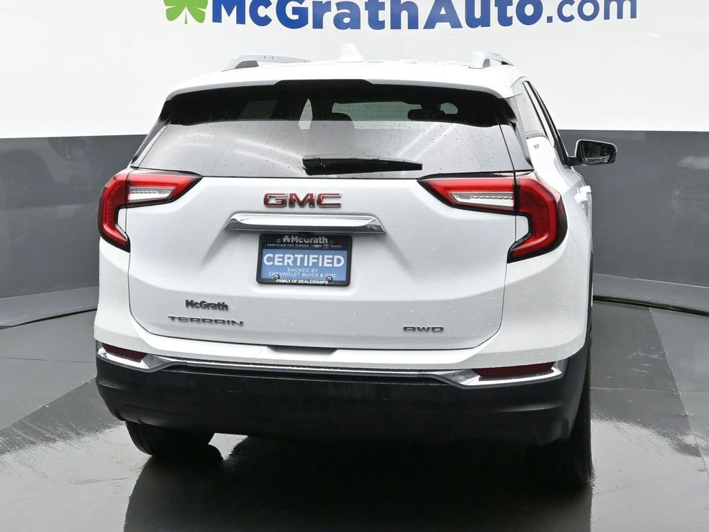 2024 Gmc Terrain SLT photo 2